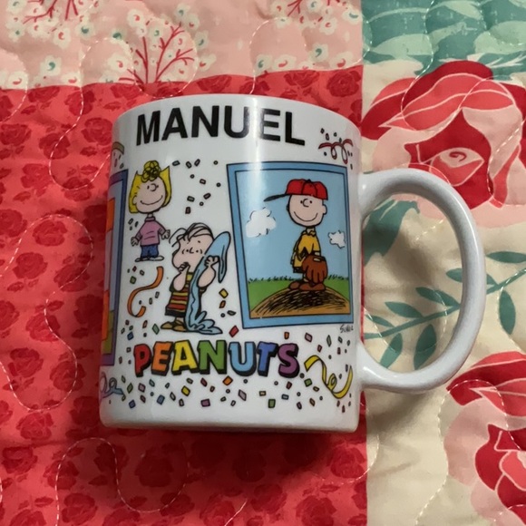 Peanuts Gang Charlie Brown Mug Personalized “Manuel” 1980s Snoopy Joe Cool - Picture 1 of 6